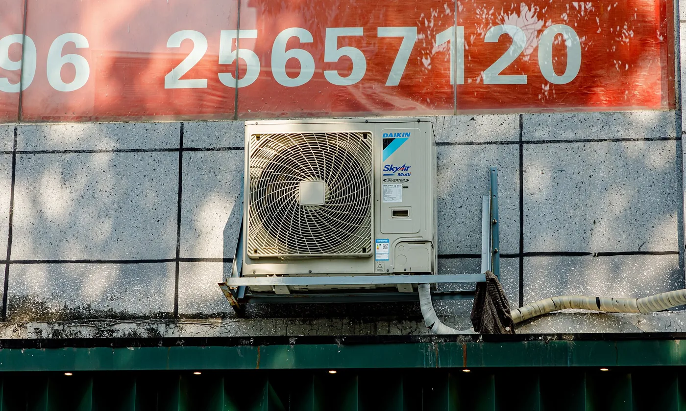 Repair or Replace Your AC in Florida: The Real Math